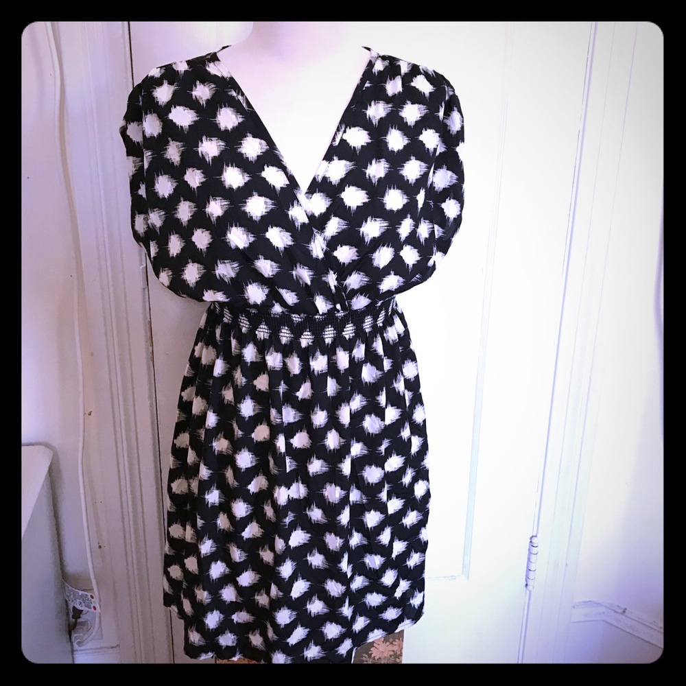 Faux Wrap Graphic Print Dress